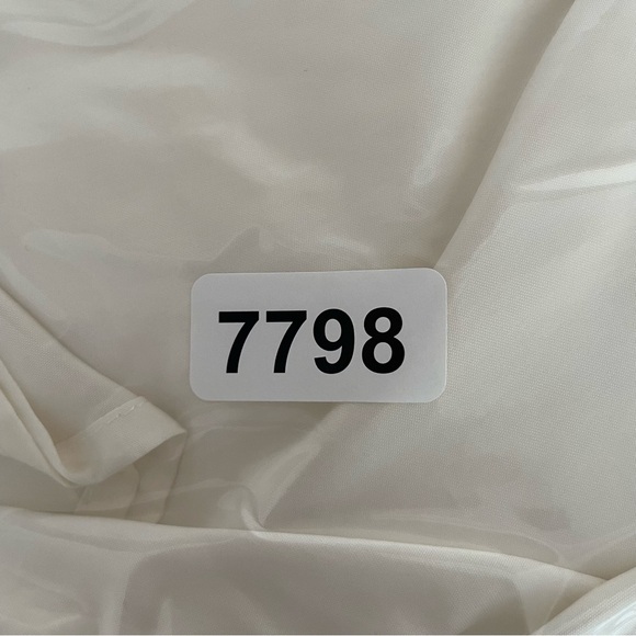 Sancia 100% cupro rolled sleeve cream blouse 37798 - Picture 7 of 7